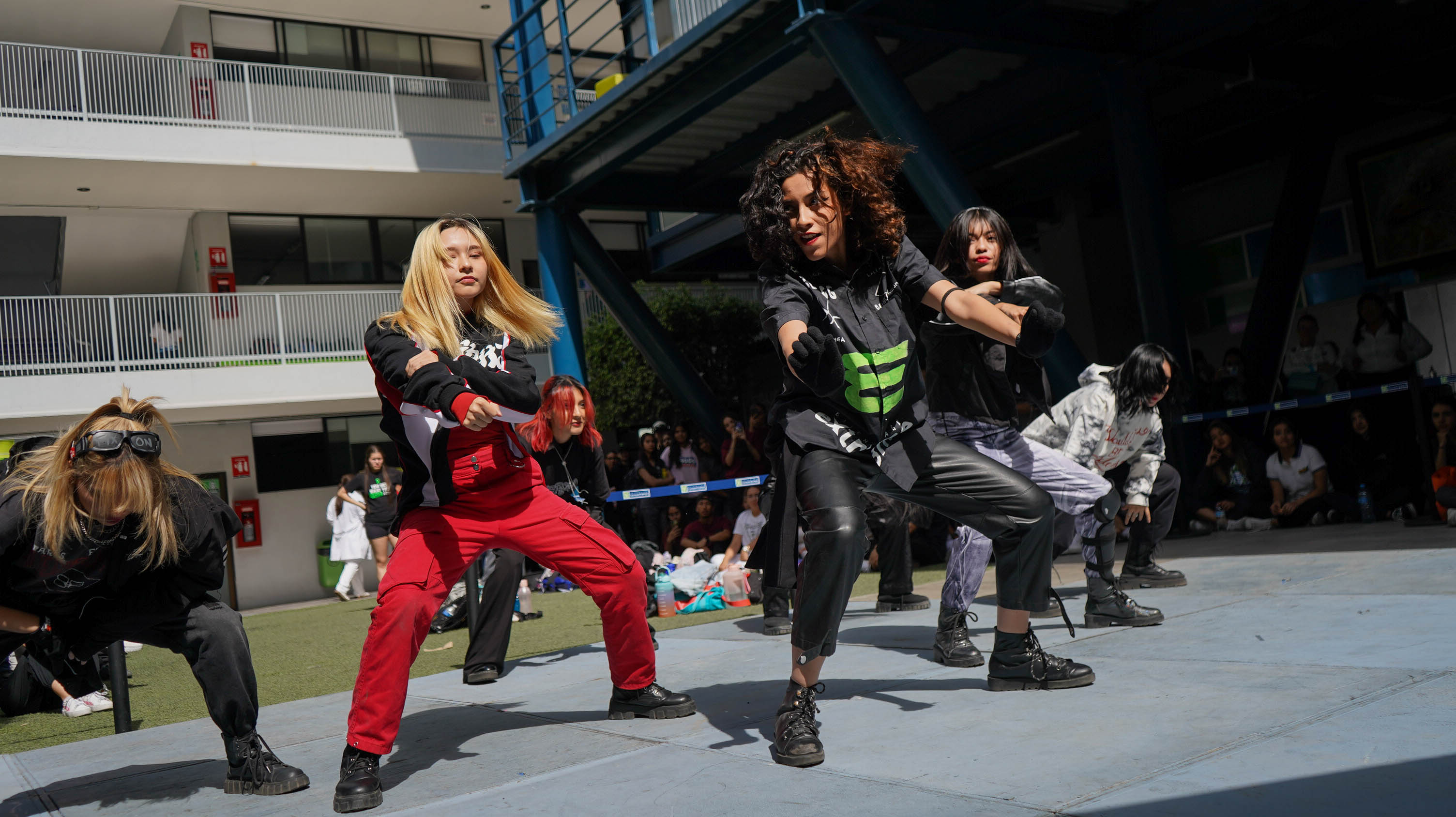 ¡ASÍ SE CELEBRÓ EL DÍA DE LA DANZA EN LA UNIVERSIDAD CUAUHTÉMOC!